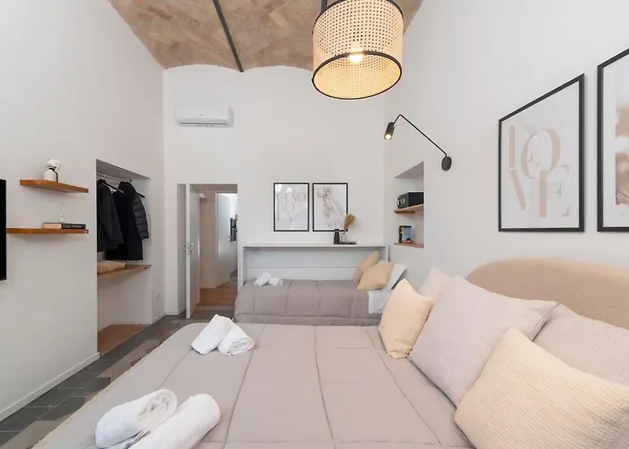 Modern Cozy Near The Colosseum In 4* Rome