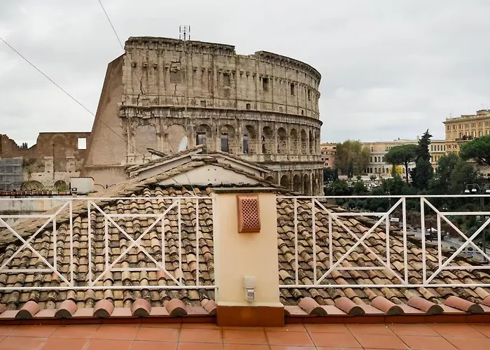 Modern Cozy Near The Colosseum In Roma